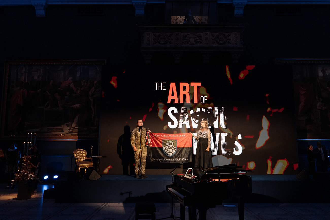 У Лондоні "пустили з молотка" українські картини: скільки грошей виручили (фото)